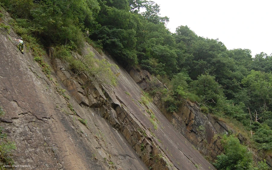 Werdohl_Kletterfelsen (5).JPG