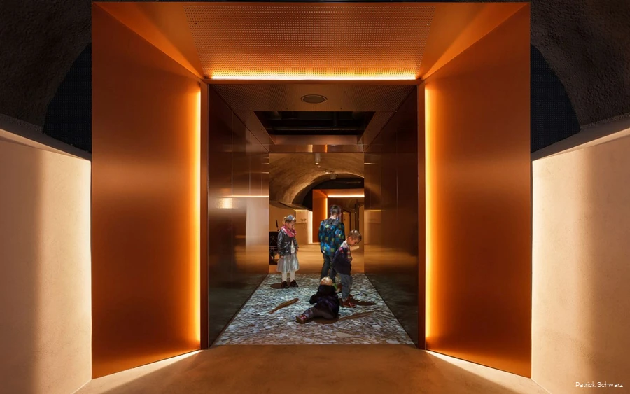 Adventure elevator at Burg Altena Four children discover the corridor to the adventure elevator.