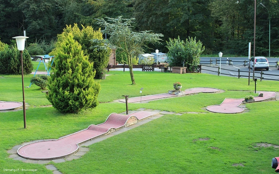 Unterschiedliche Bahnen mit unterschiedlichen Schw