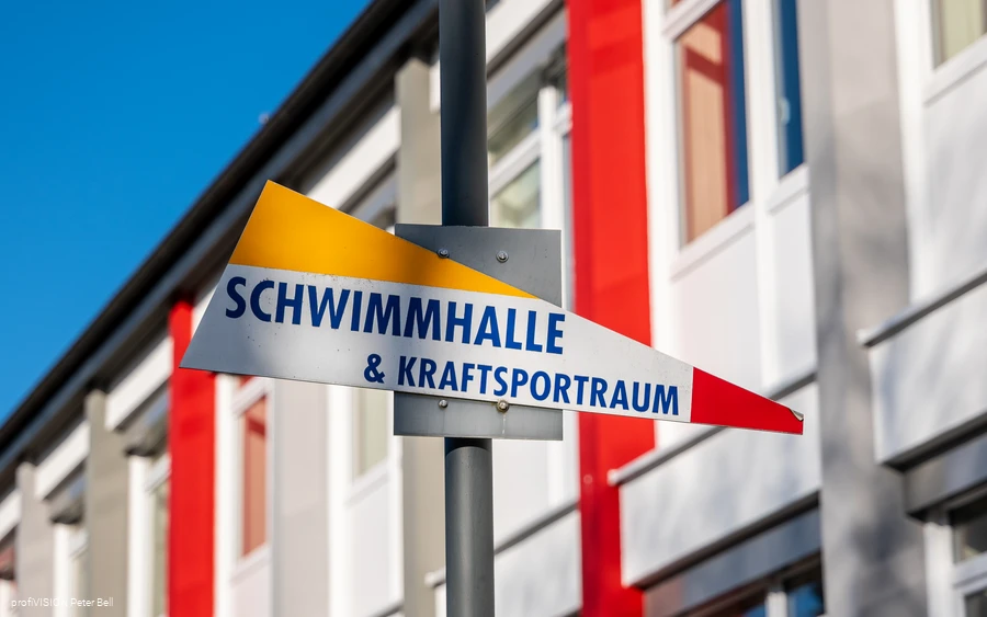 Schwimmhalle-3.jpg