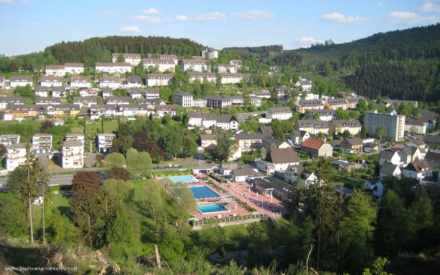 Werdohl_Freibad_von Oben (2).jpg