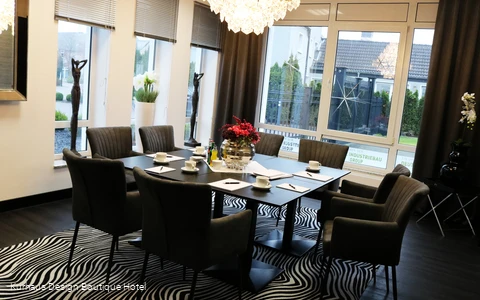 Kurhaus Design Boutique Hotel & Suites Saline_1.jpg