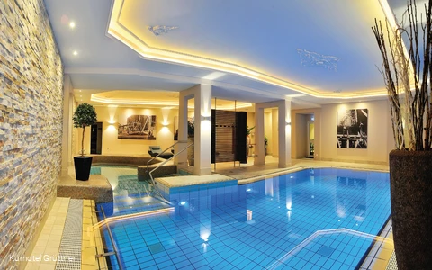 Kurhotel Grüttner zwembad.jpg