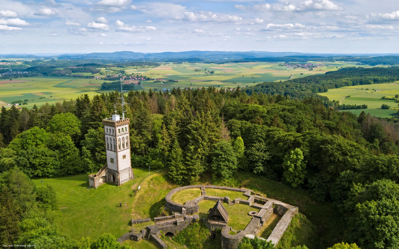 Der Eisenberg - Deutschlands reichste Goldlagerstätte mit Burgruine und Aussichtsturm