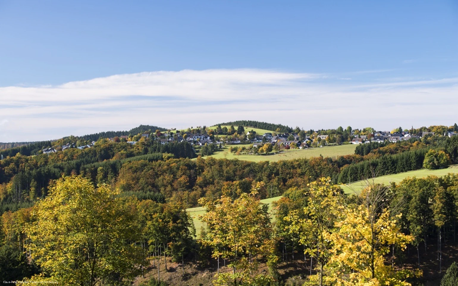 Blick auf Langewiese und die Höhe