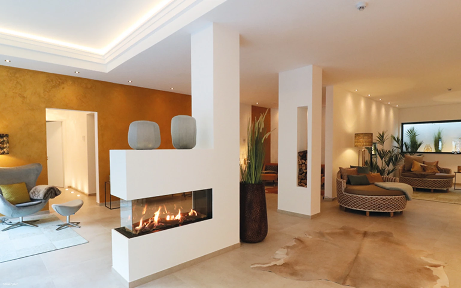 salinenparc Designhotel Kamin_lounge_800_600_RGB.jpg