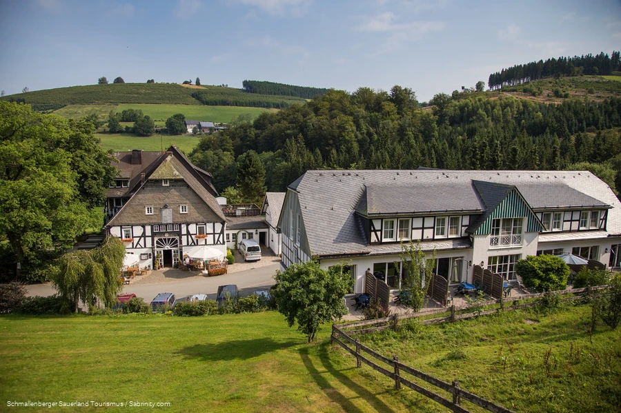 Gold Village Route Oberkirchen 4 Schmallenberg Toerisme Sauerland Sabrinity.com.png