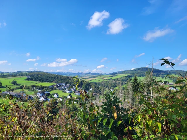 Wunderschöne Ausblicke auf dem Vogelerlebnispfad Medebach-Dreislar