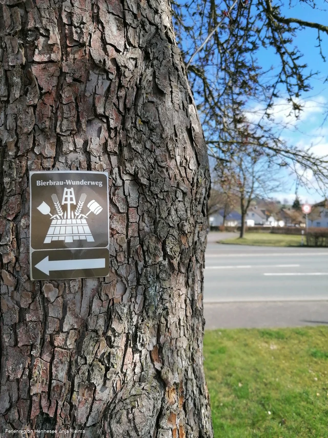 Wegzeichen BierbrauWunderweg Grevenstein