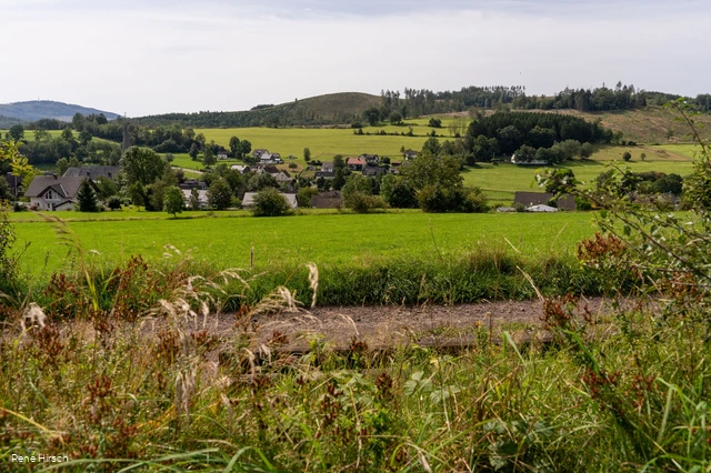 Blick auf die Ortsmitte von Rahrbach
