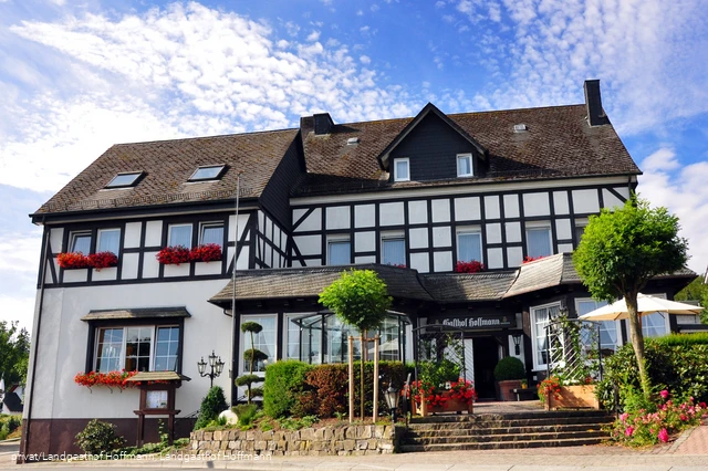 Außenansicht Landgasthof Hoffmann vorne
