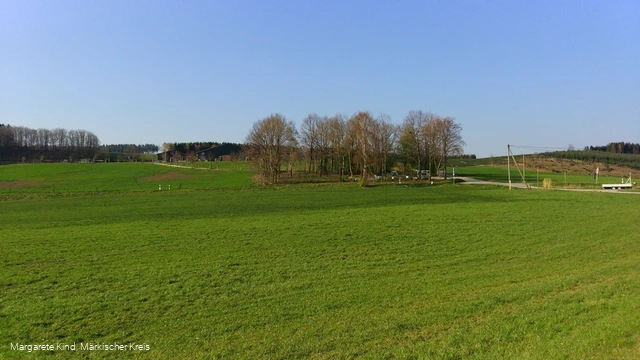 A2, A3 Hespe - Blick auf Wanderparkplatz Schlade