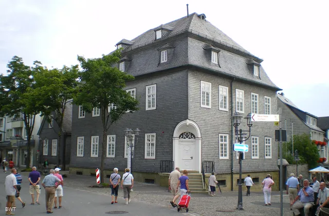 Aussenansicht Haus Hövener.JPG