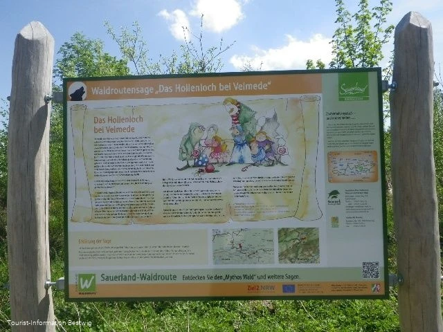 Sagenstation Sauerland Waldroute "Das Hollenloch bei Velmede"