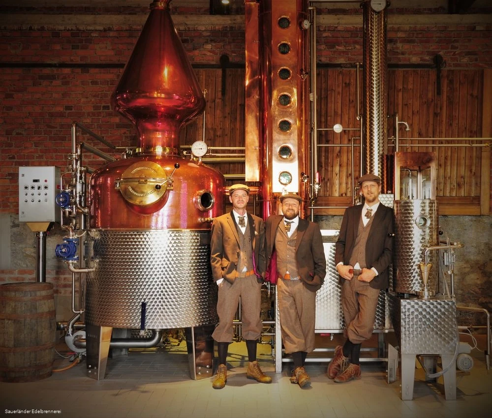 Innenraum mit den &amp;amp;amp;quot;Machern&am