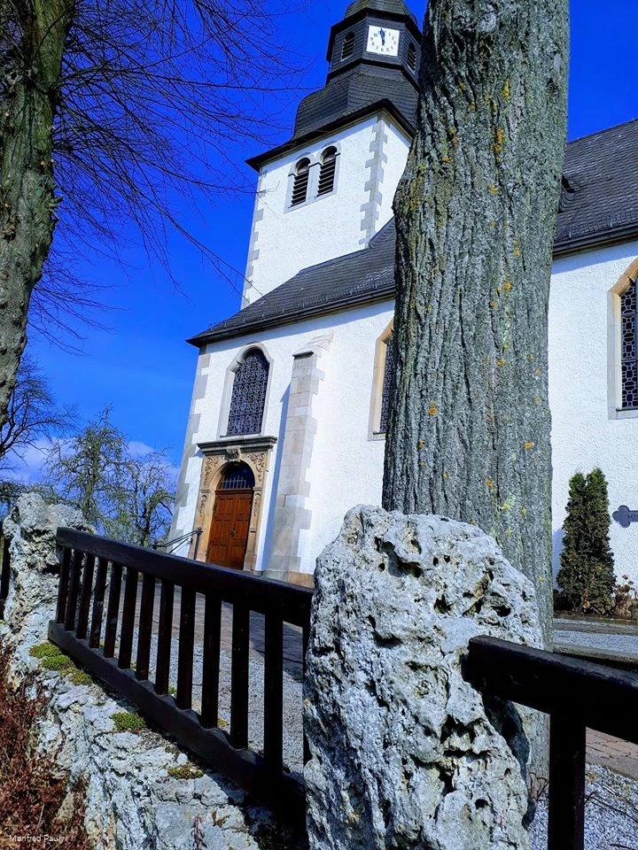 Kirche St. Sturmius Leitmar