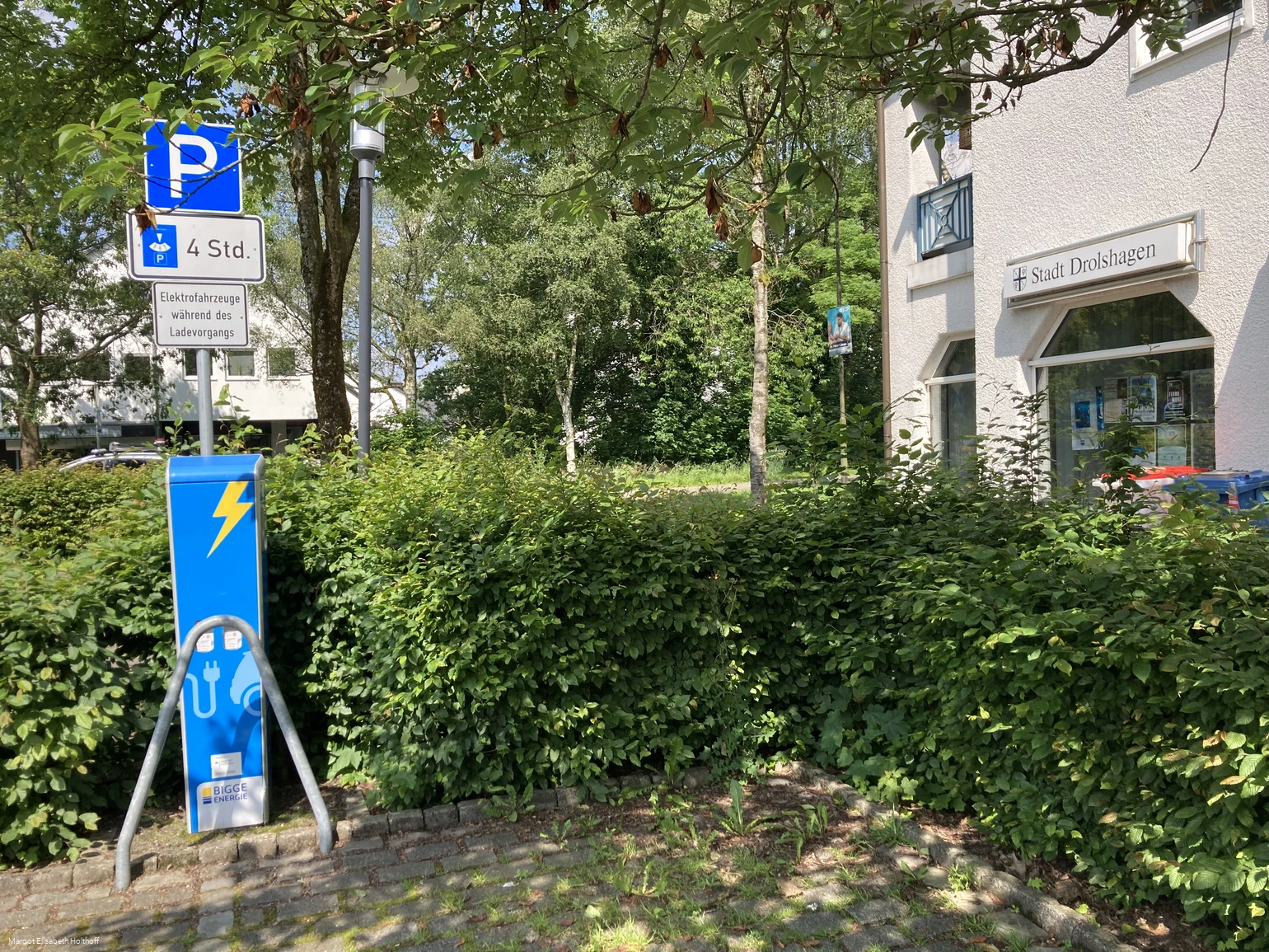 E Auto Ladestation Bürgerbüro.jpg