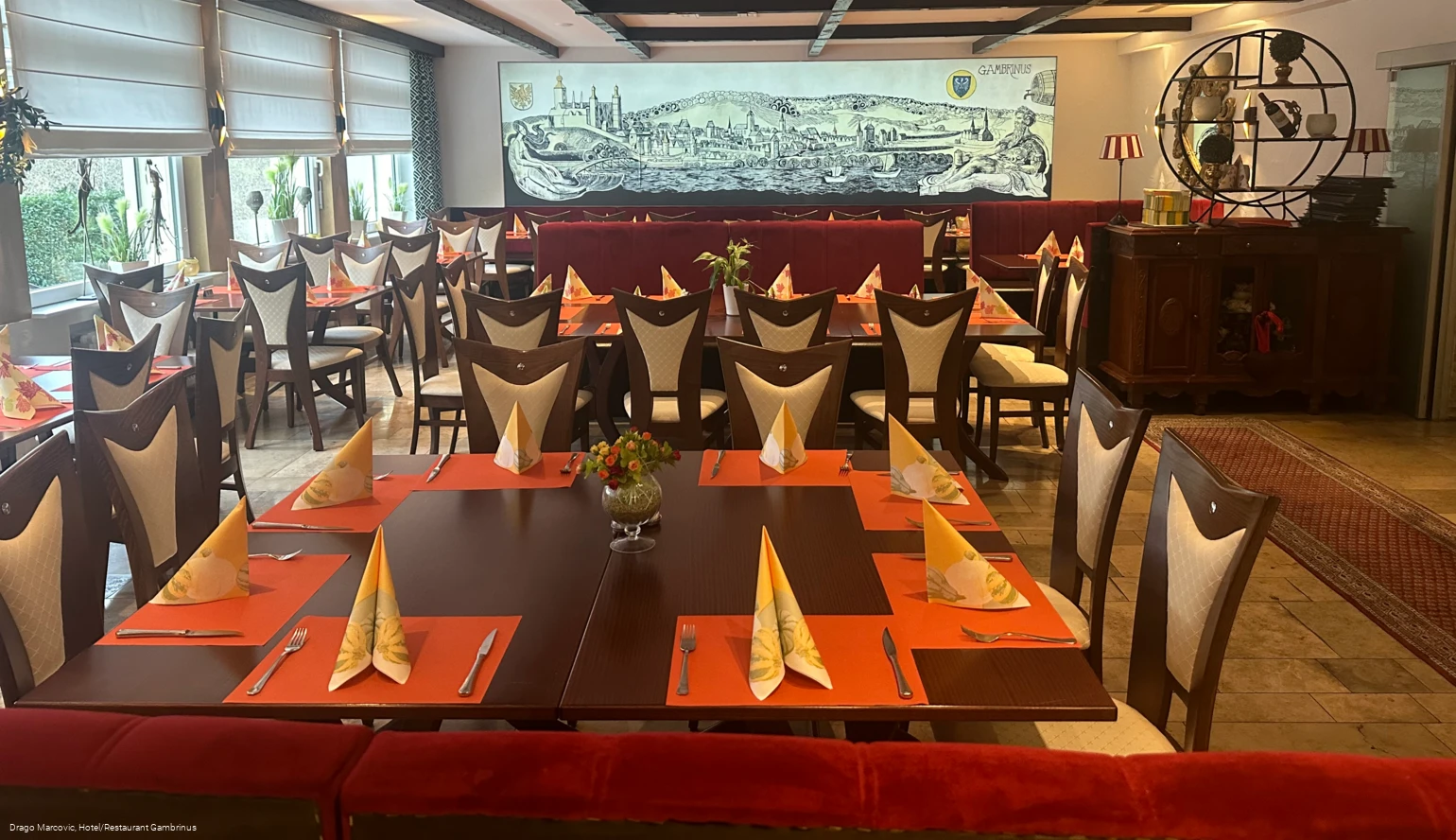 Gastraum4.jpeg Gastraum4.jpeg