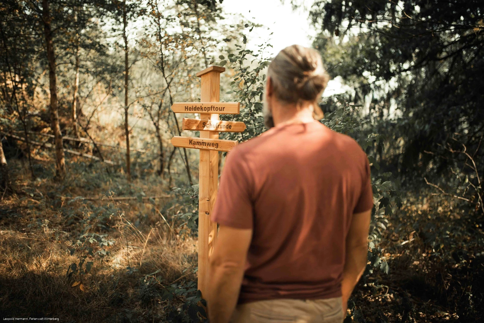 Wanderer auf Weg in Hallenberg