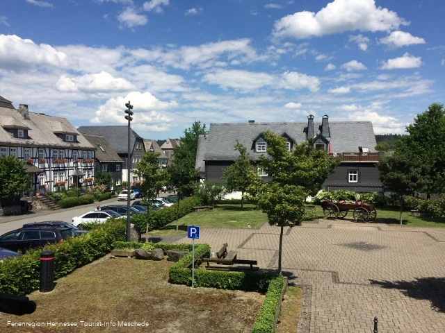 August-Pieper-Platz Eversberg August-Pieper-Platz Eversberg