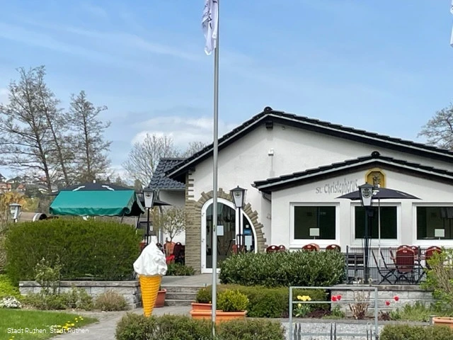 Eingangsbereich Café HenrichS  Foto Stadt Rüthen