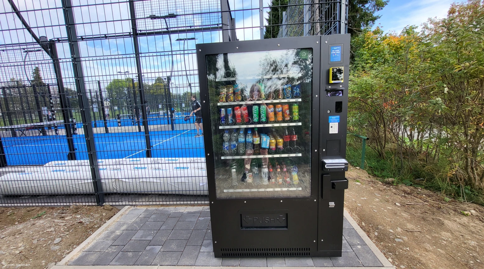 Getränkeautomat Padel Sauerland (2).jpg