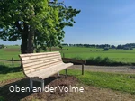 Insgesamt 2 Bänke laden zum Verweilen ein