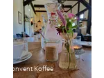 Innenbereich KonventKoffeeHochwertige Kaffee-Spezialitäten in Barista Qualität und liebevoll angerichtete Frühstücksvarianten. Selbstgemachte Kuchen und Torten.