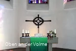 Der Altarraum der Kirche