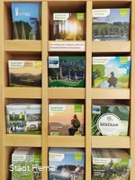 Vielfältige Printprodukte stehen für den Gast zur
