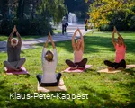 Yoga in the Kurpark Bad Sassendorf Klaus Peter Kappe.JPG