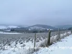 Blick nach Nuttlar auf den Dümel und die Autobahnausfahrt