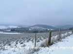 Blick nach Nuttlar auf den Dümel und die Autobahnausfahrt