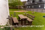 Sitzgruppe am Spielplatz