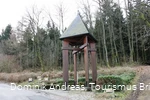 Glockenturm und Mahntafeln Esshoff